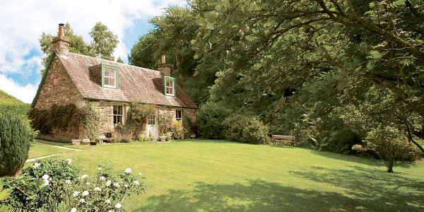 Holiday home gardening and grass cutting, Pembrokeshire